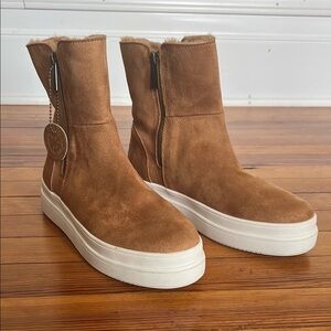 J/Slides Tristan Faux Fur & Faux Suede Congac Brown Platform Booties Size 8